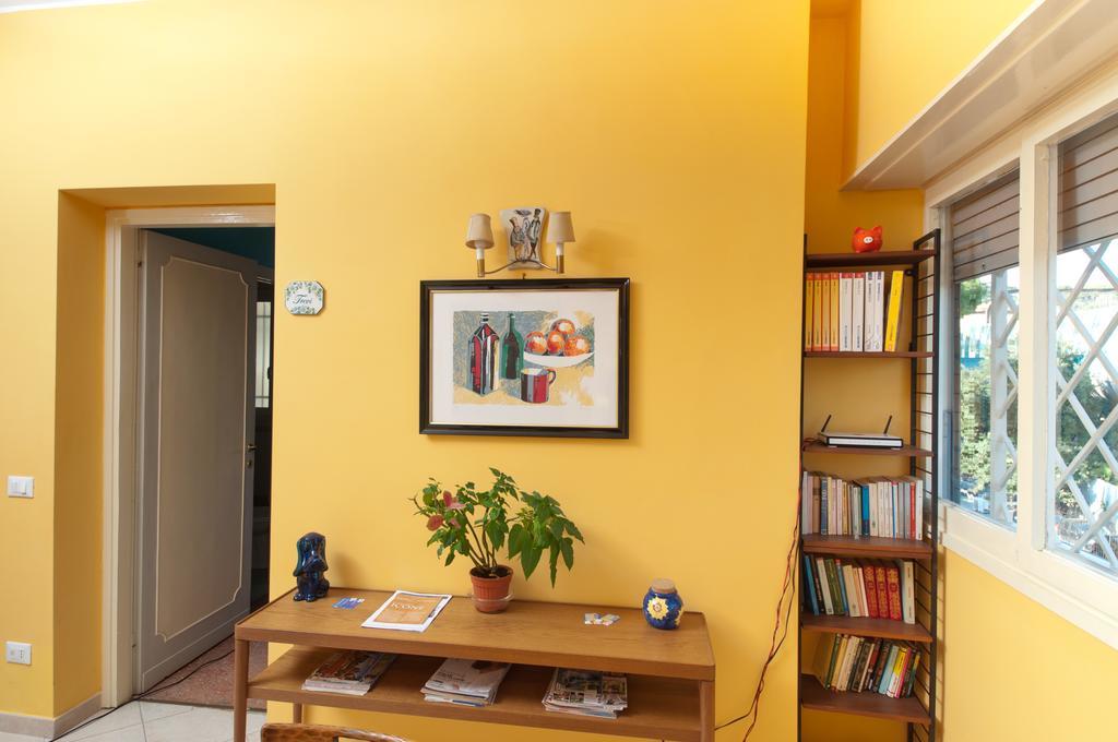 Passeggiate Romane B&B Bagian luar foto