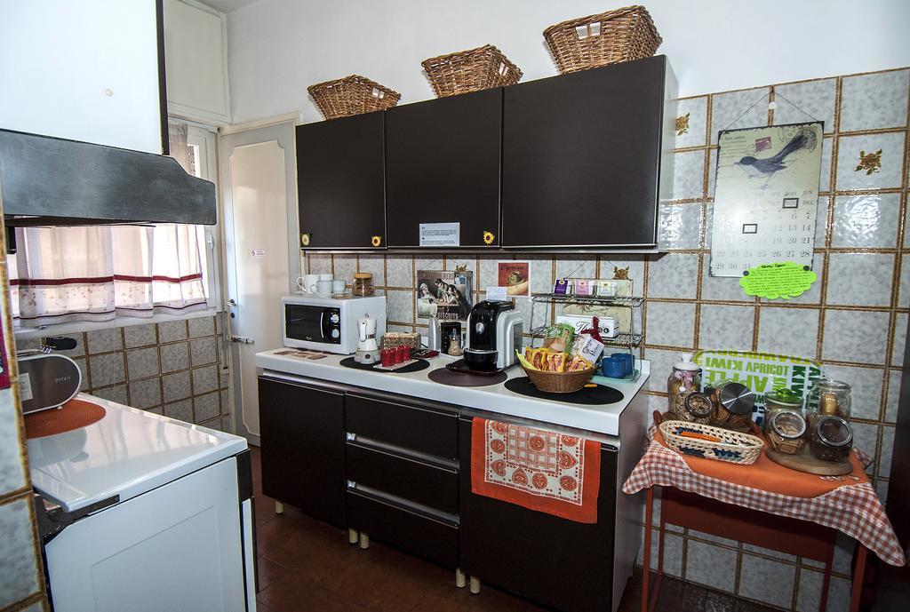 Passeggiate Romane B&B Bagian luar foto