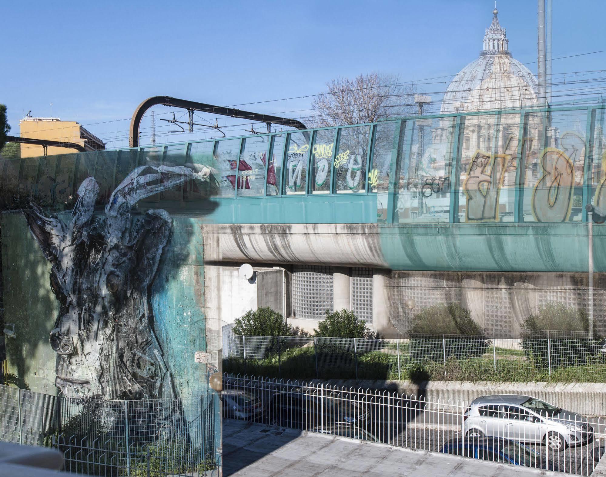 Passeggiate Romane B&B Bagian luar foto