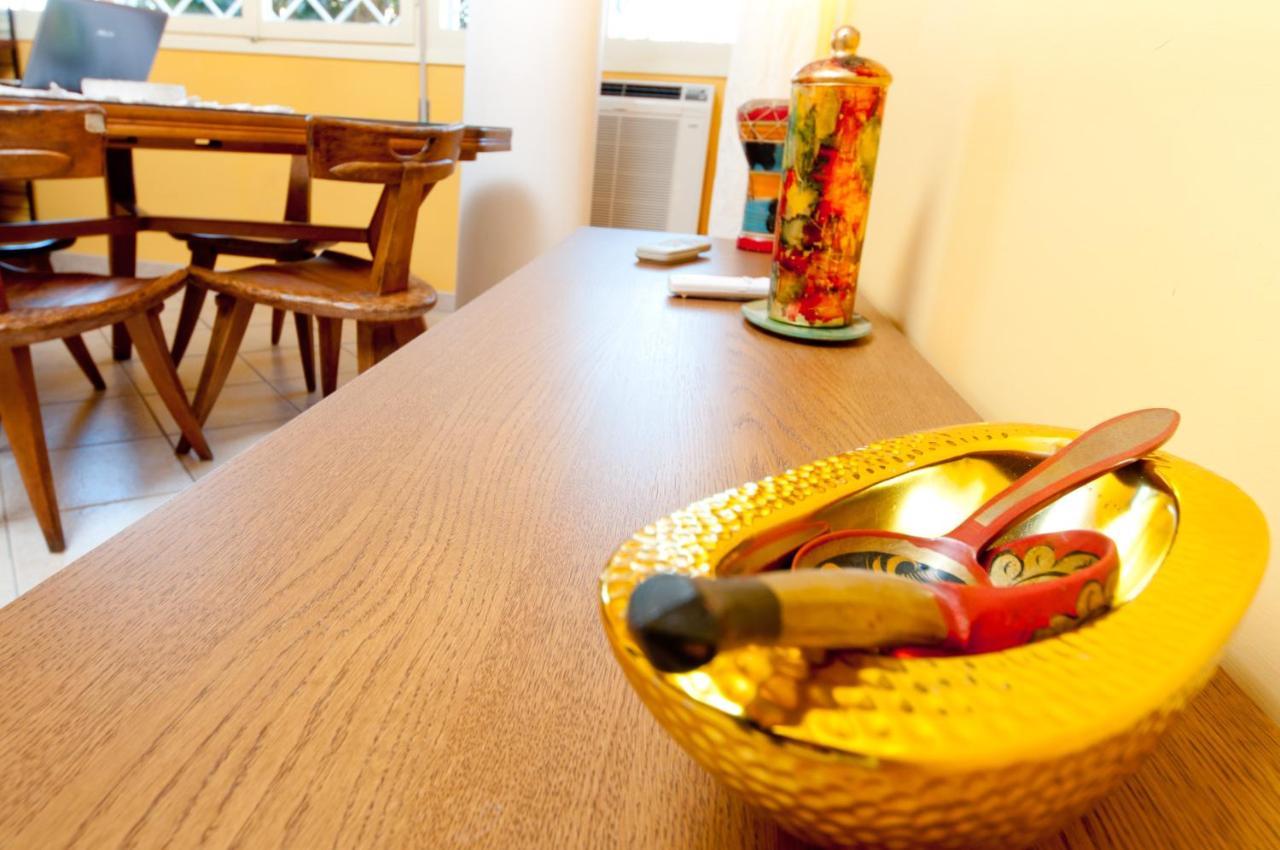 Passeggiate Romane B&B Bagian luar foto