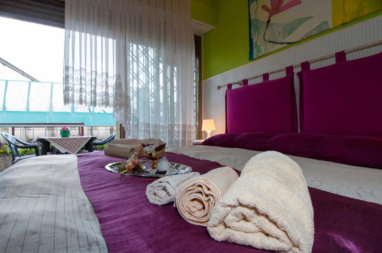 Passeggiate Romane B&B Bagian luar foto